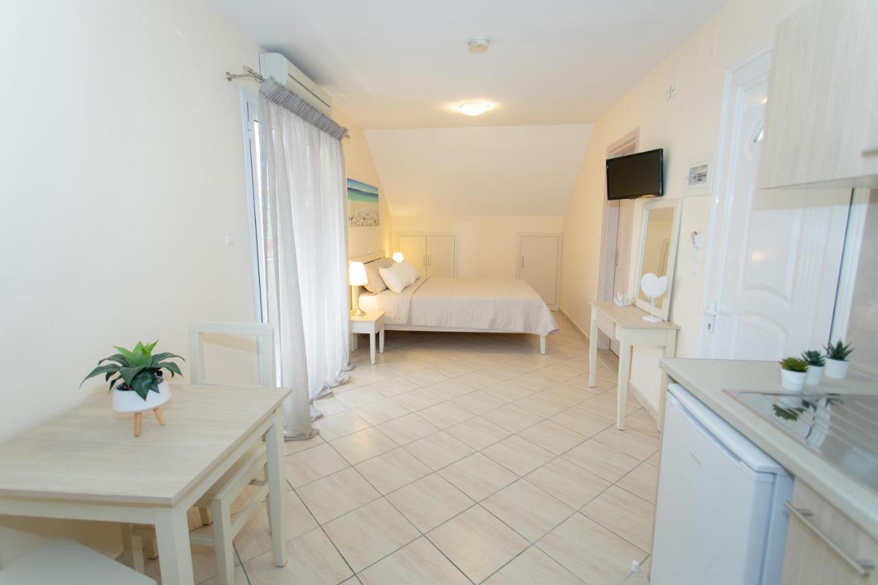 Tropical Apartments Párga Kültér fotó